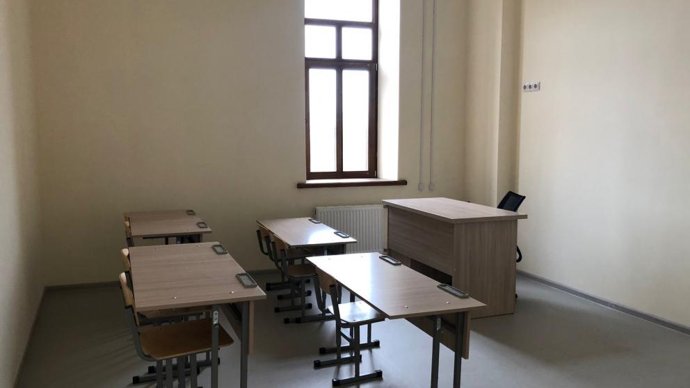 Масштабную реконструкцию провели в столетней школе Кисловодска