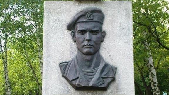 «Стоял насмерть, не пропуская врага»: глава Ставрополья напомнил о подвиге Владислава Духина