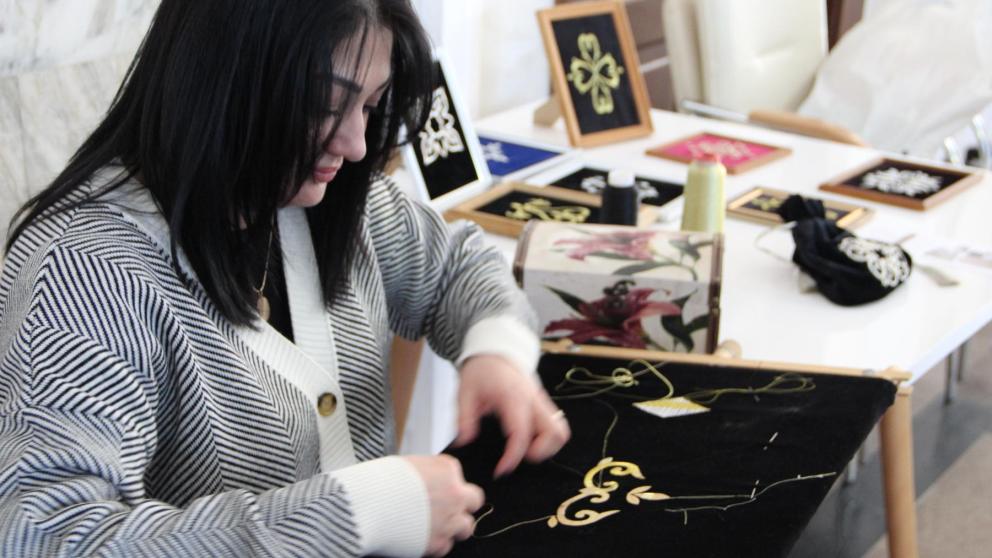 В Нарзанной галерее Кисловодска открылась совместная выставка абазин и черкесов