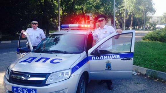 Инспекторы ГИБДД в Невинномысске помогли десятидневной девочке добраться в больницу