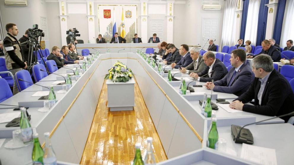 Более 2 млрд рублей дополнительно направят в краевой дорожный фонд