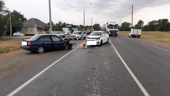 В двух авариях в Красногвардейском районе пострадали 10 человек