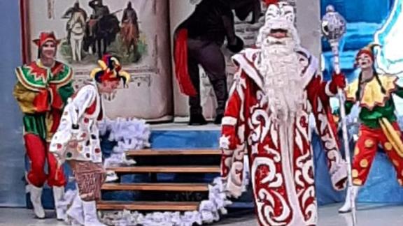 Первую в 2022 году Губернаторскую ёлку посетили 880 детей Ставрополья