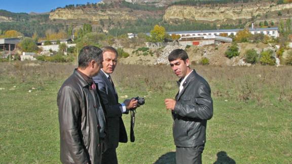 Вместо спортивного комплекса на въезде в Кисловодск 18 лет действует мусорная свалка