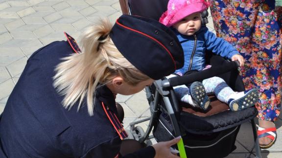 «Стань заметней с малышом на дороге» - призвали в Предгорном районе