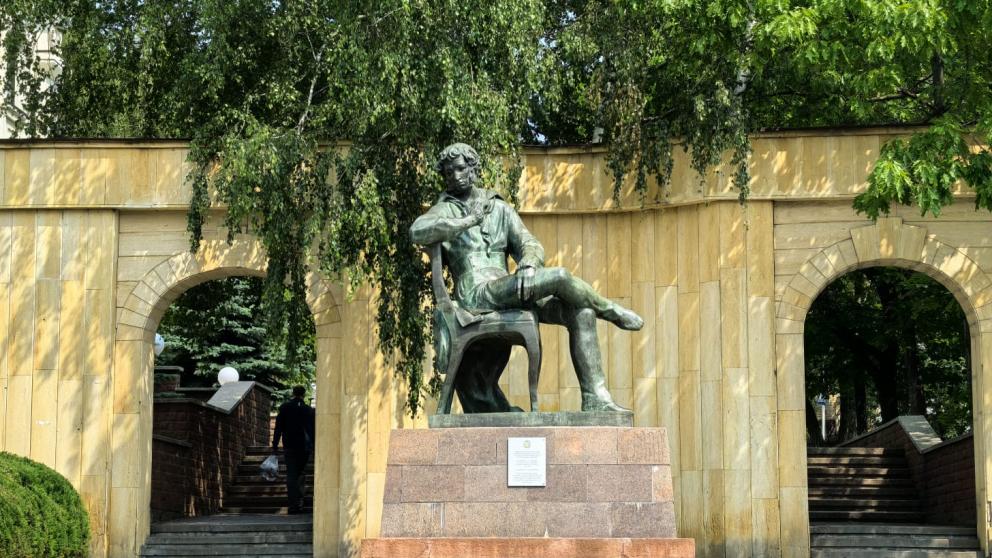 Губернатор Ставрополья поздравил жителей края с Днём русского языка