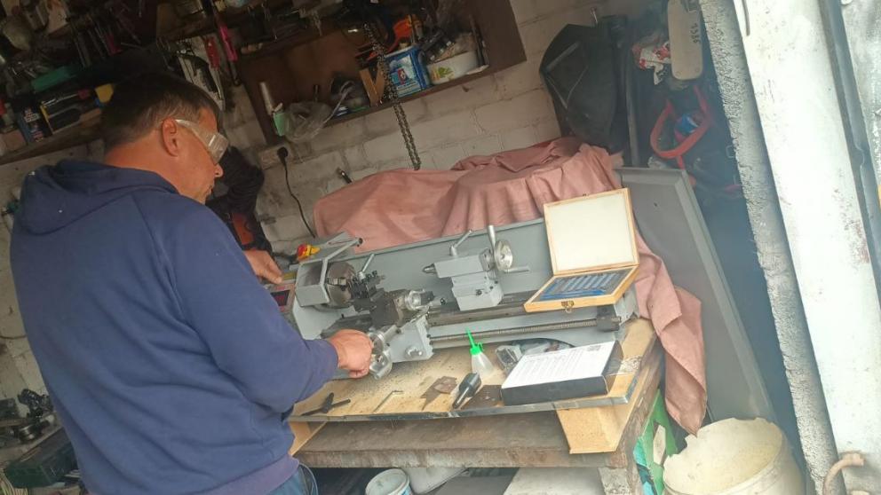 Соцконтракт помог фермеру из Предгорья открыть мастерскую