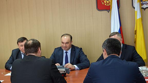 Агроминистр Ставрополья Владимир Ситников провел личный прием в Ставрополе