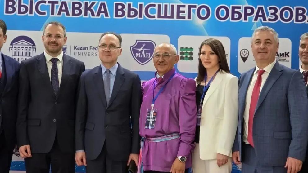 Делегация СКФУ приняла участие в Форуме ректоров российских и вьетнамских вузов
