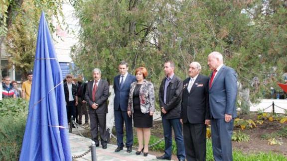 В Курсавском колледже появились стела и аллея, посвященные 70-летию Победы