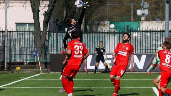 Футболисты пятигорского «Машука-КМВ» в Новосибирске поделили очки с хозяевами из «Сибири»