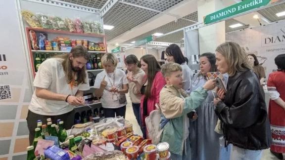 Ставропольские предприниматели представили свою продукцию в Омске