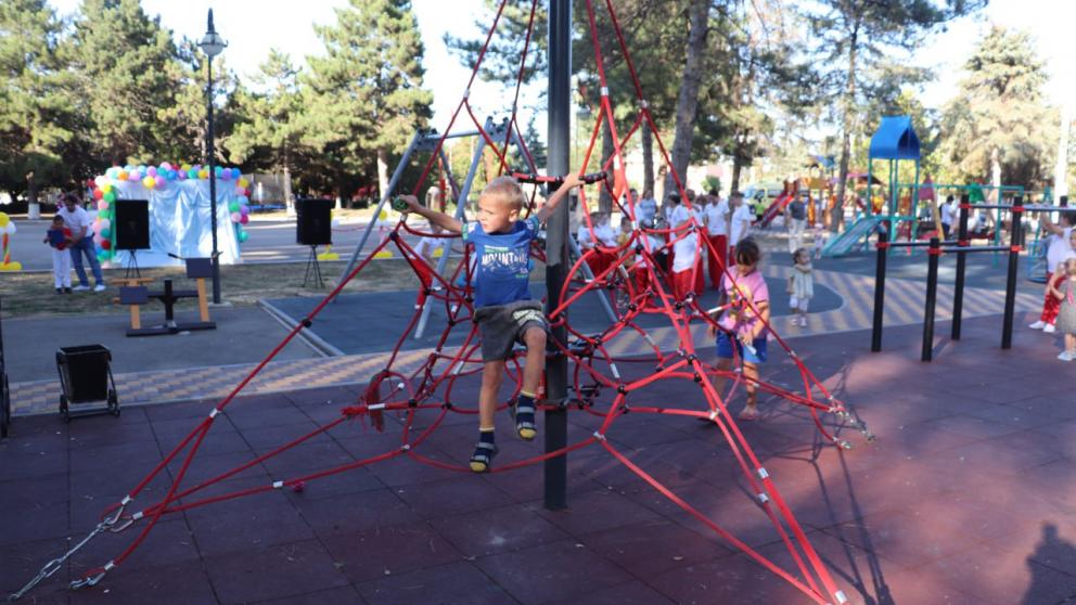 В Новоселицком округе появился современный парк для отдыха и спорта