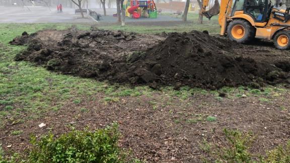 Новый детский городок строят в парке Железноводска