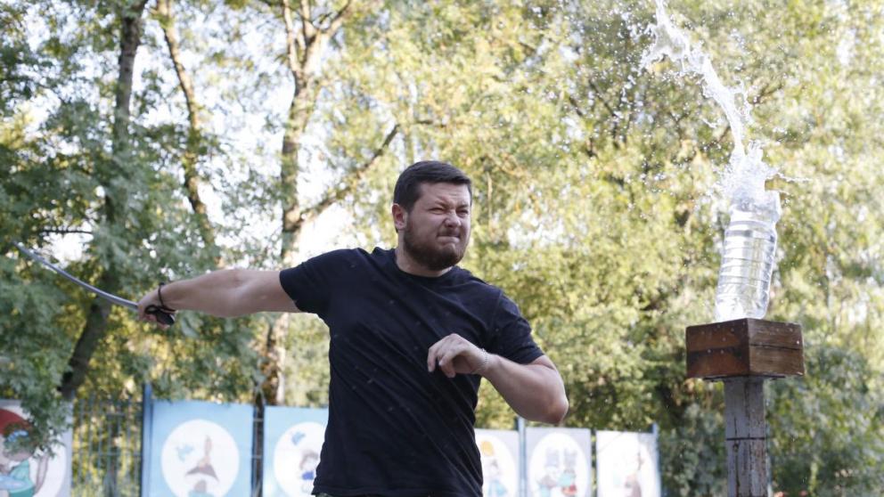 Атаман в Железноводске наградил молодых казаков