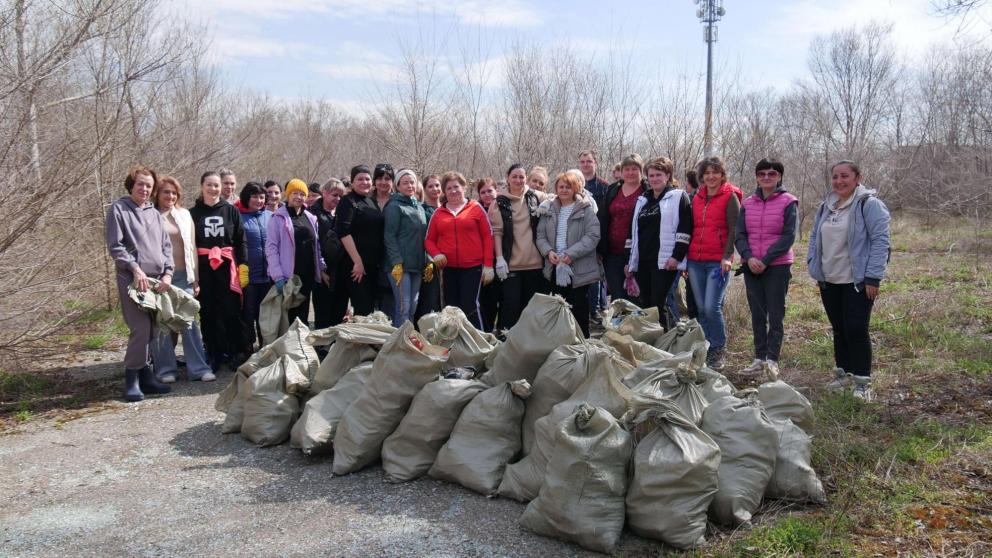 Более 45 тонн мусора убрали на субботниках в Кочубеевском округе Ставрополья 