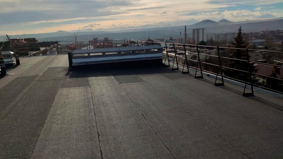 По двум адресам в Пятигорске капитально отремонтированы крыши многоэтажек