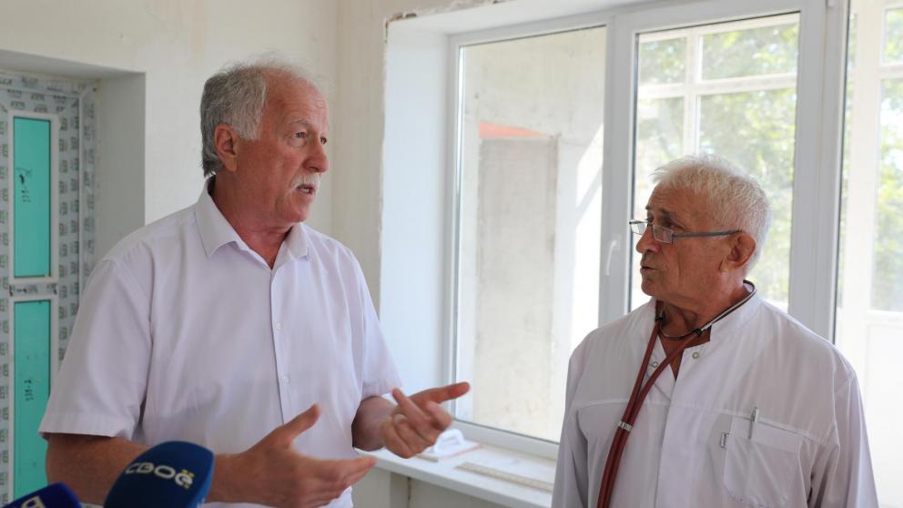 Председатель Думы Ставрополья проверил исполнение наказов избирателей в Ипатовском округе