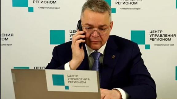 Губернатор Ставрополья поручил решить проблему с парковкой у детсада в Краснокумском