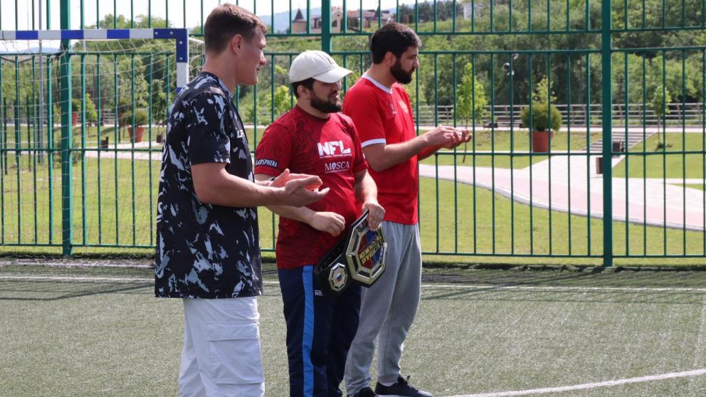 Чемпионы мира провели зарядку для юных спортсменов Кисловодска