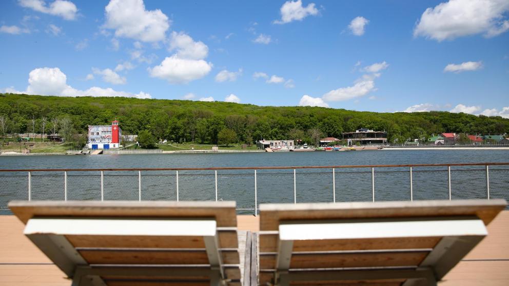 Комсомольский пруд Ставрополя готовят к купальному сезону