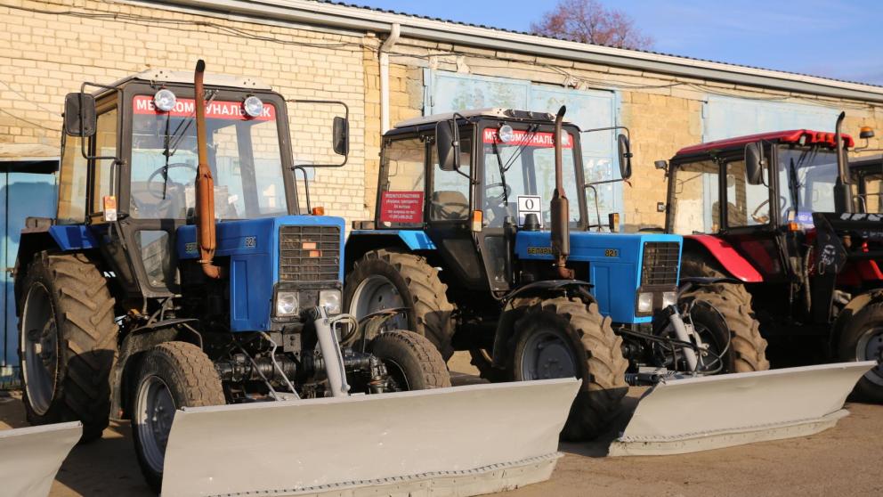 Глава Ставрополя проверил готовность коммунальной техники к зиме