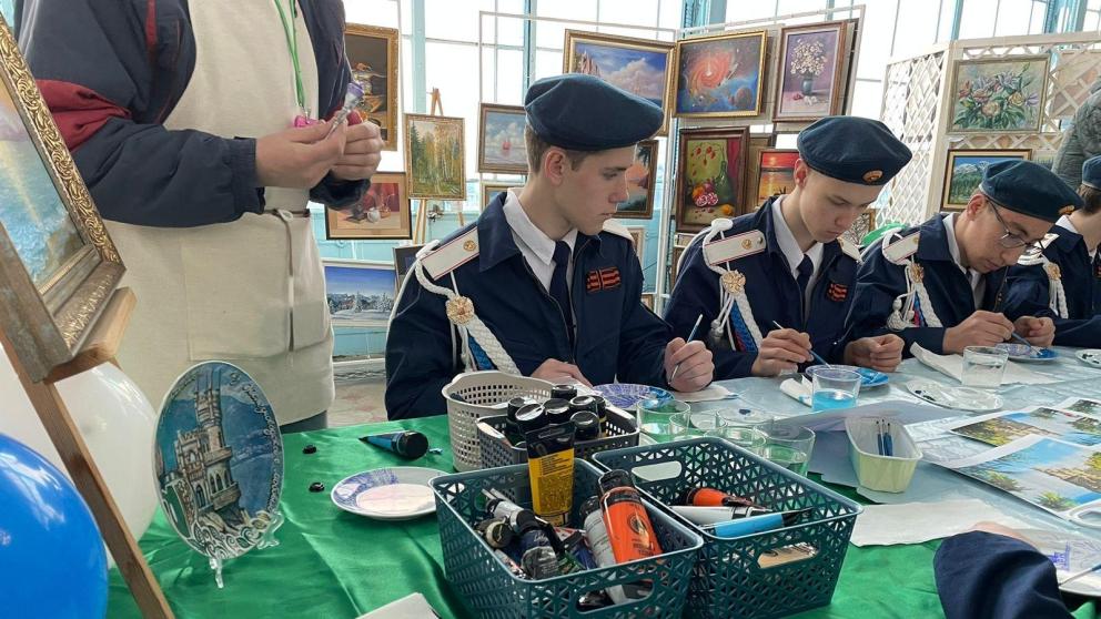 Сувенир отправят из Железноводска в Крым в честь годовщины воссоединения с Россией