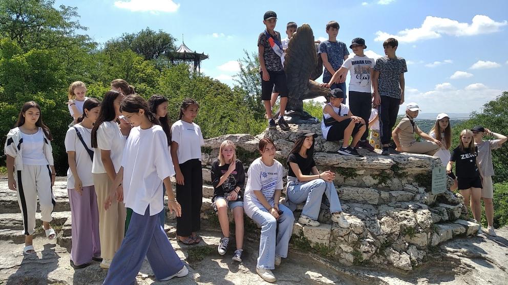 Более 200 ставропольских школьников побывали на экскурсиях по социальным сертификатам