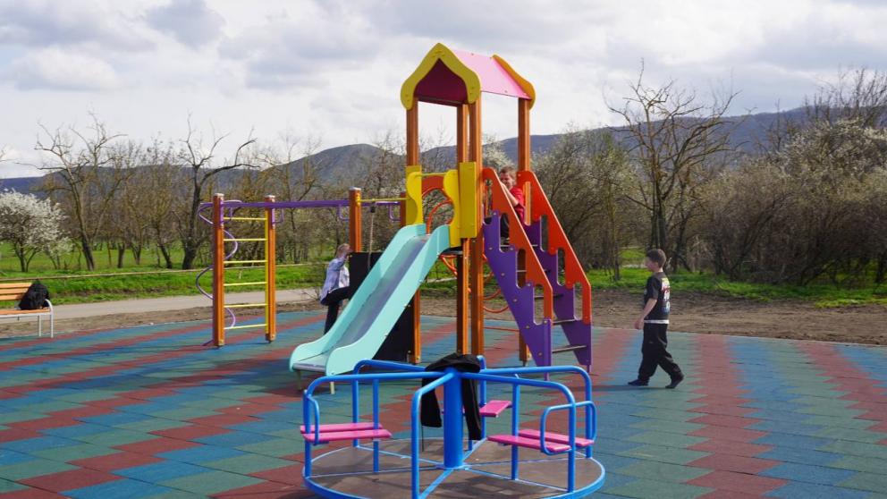 В селе Султан на Ставрополье обустраивают и ремонтируют важные объекты