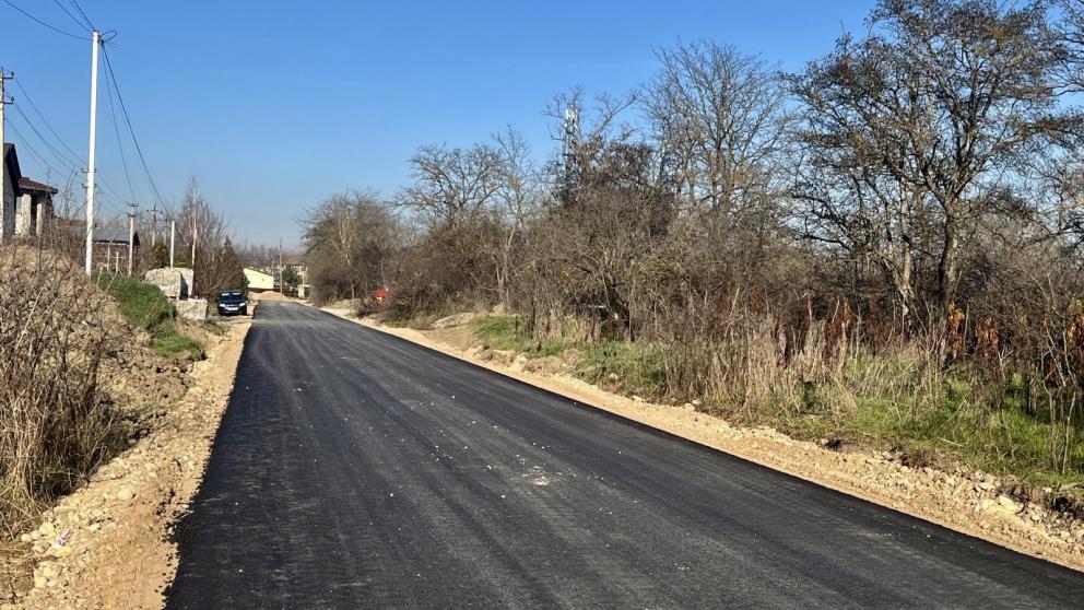 В селе Минераловодского округа Ставрополья завершается ремонт дороги
