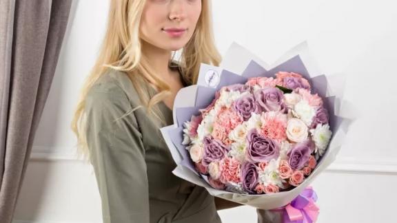 Лучшие сочетания цветов в букете