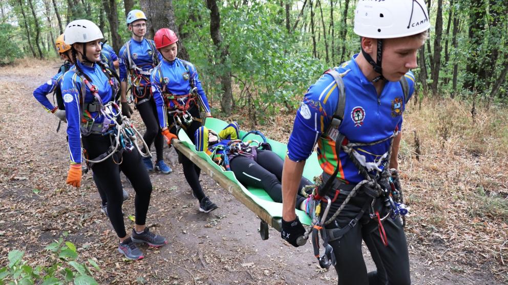 На Ставрополье соревнуются юные спасатели и пожарные