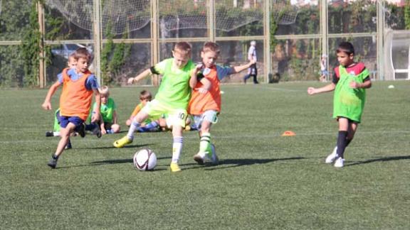 В Ставропольской ДЮСШ по футболу прошло первенство среди мальчиков