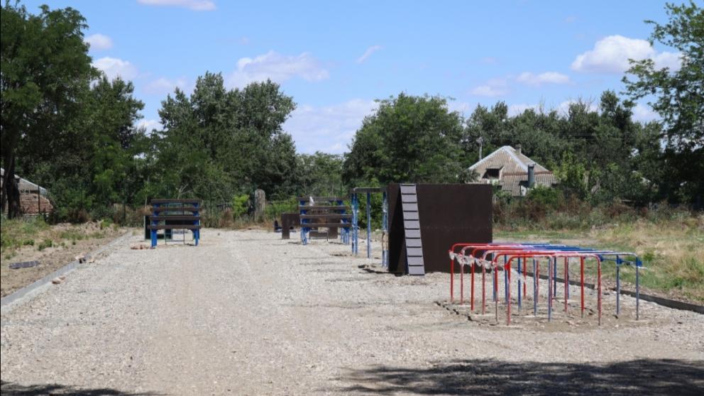 В Зеленокумске для школьников оборудуют полосу препятствий для освоения НВП