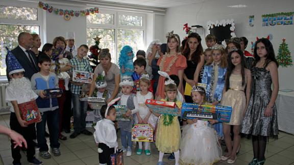 Фонд соцподдержки Ставрополья поздравил маленьких пациентов противотуберкулезного диспансера