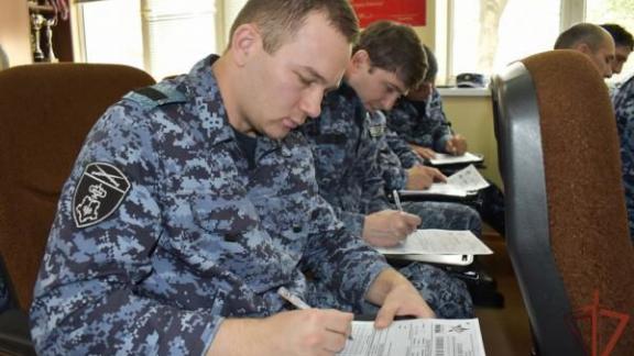 В Ставрополе более 70 росгвардейцев написали «Диктант Победы»