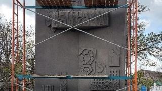 В посёлке имени Кирова отремонтируют памятный знак в честь основания совхоза