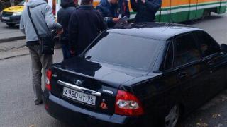 Активисты «Молодой гвардии» проводят акцию «Тонировке нет»