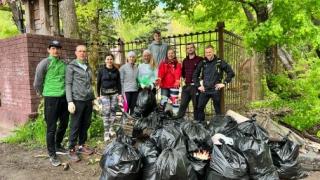 В Ставрополе экоактивисты совместили пробежку с уборкой леса