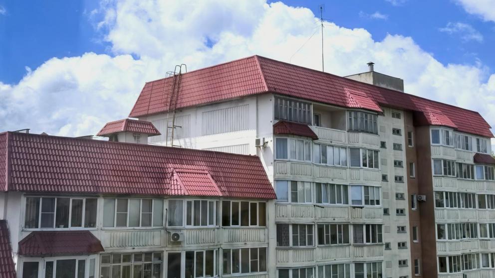 На Ставрополье в 14 многоквартирных домах заменят кровлю